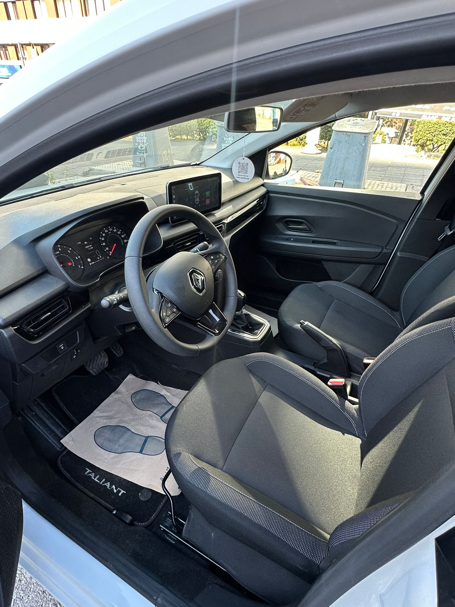 Renault Taliant — фото 3