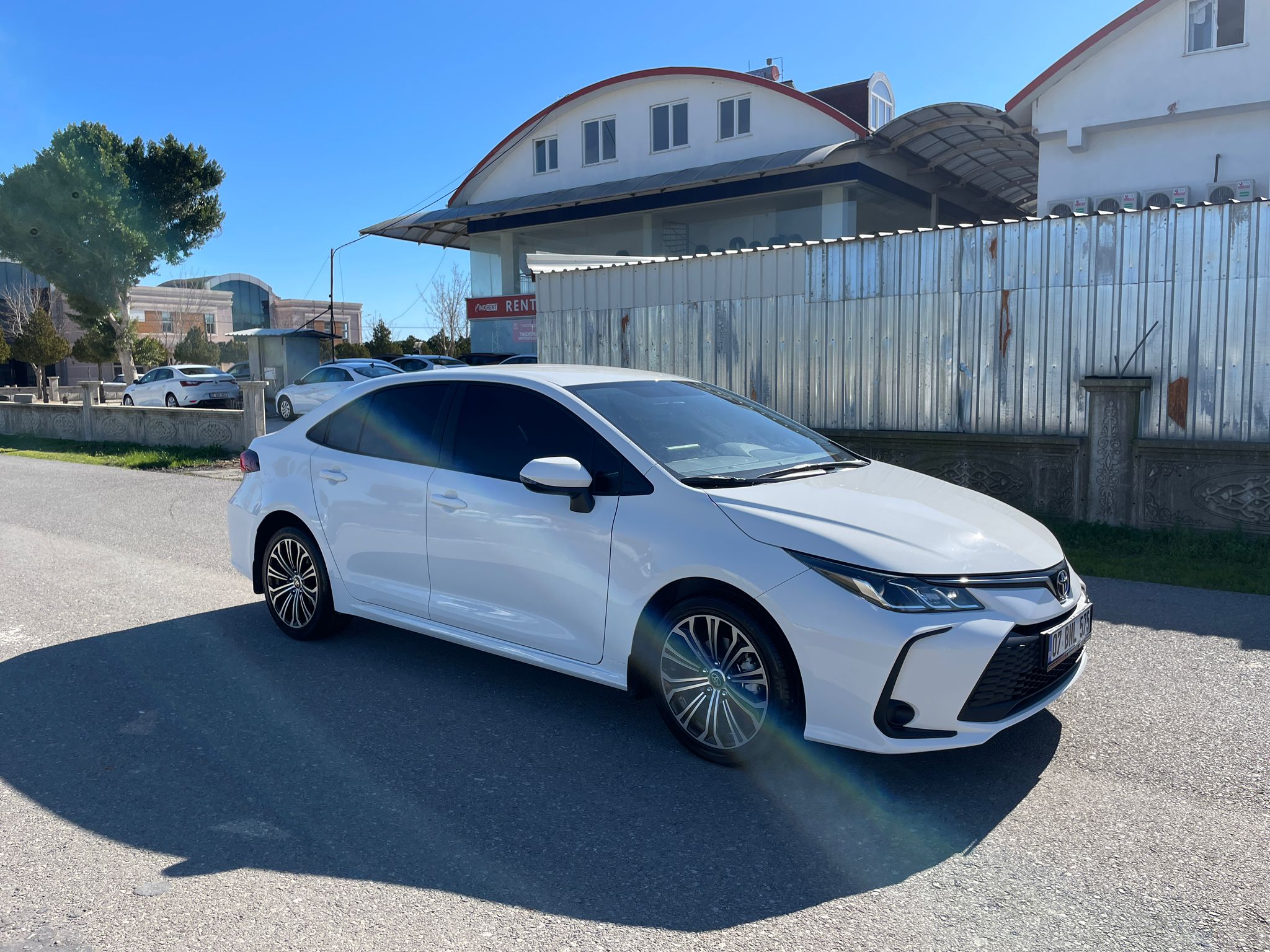 Toyota Corolla — фото 5