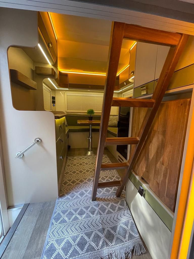 Volkswagen Caravan — фото 3