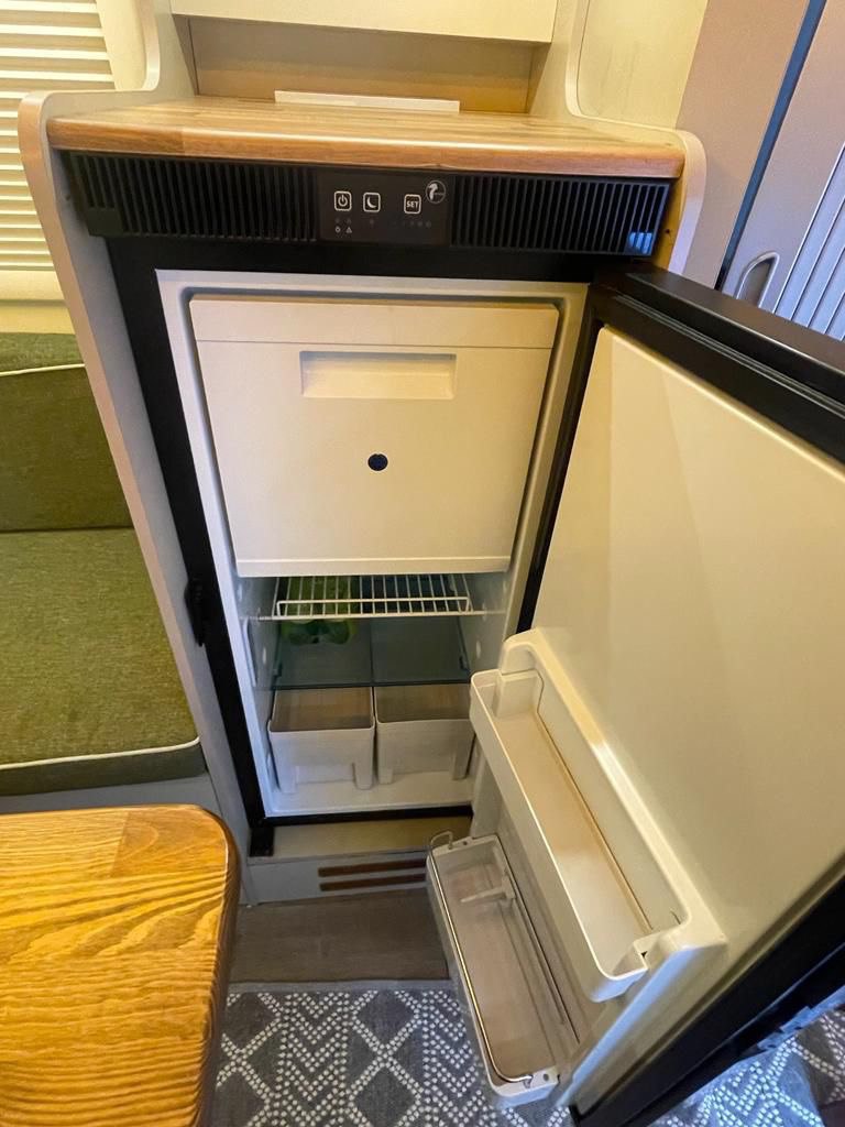 Volkswagen Caravan — фото 6